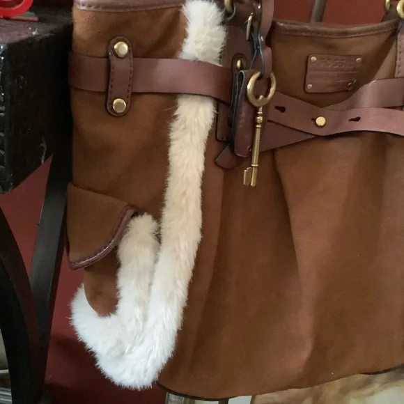 Fossil. Authentic Suede Tote Bag w/Faux Fur Trim - Picture 14 of 14